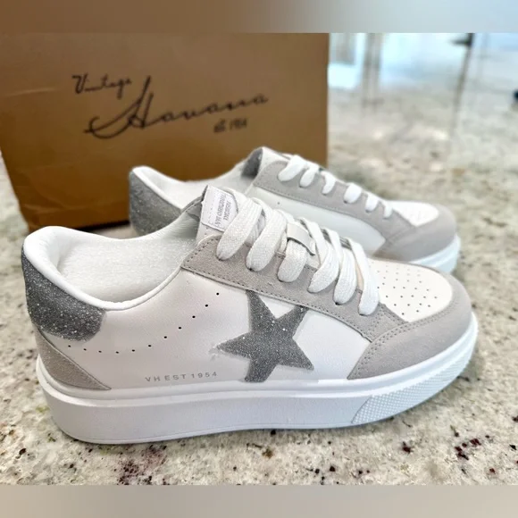 Vintage Havana White and Light Gray Star Sneakers (NEW) - Picture 2 of 15